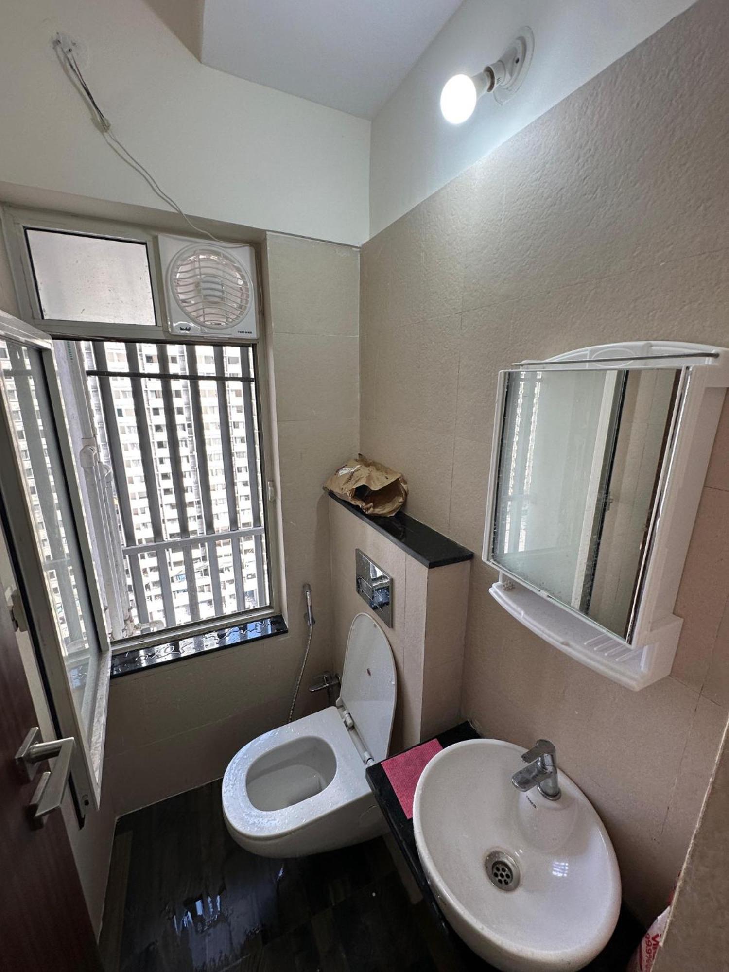 Economical 1bhk On Western Highway Apartament *